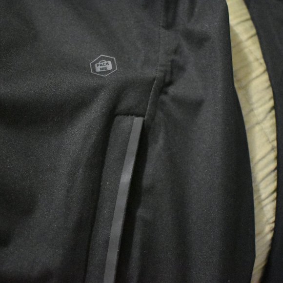 NWT Craft Sportswear Stride Rain Jacket Waterproof Wm's S Black - Picture 11 of 16